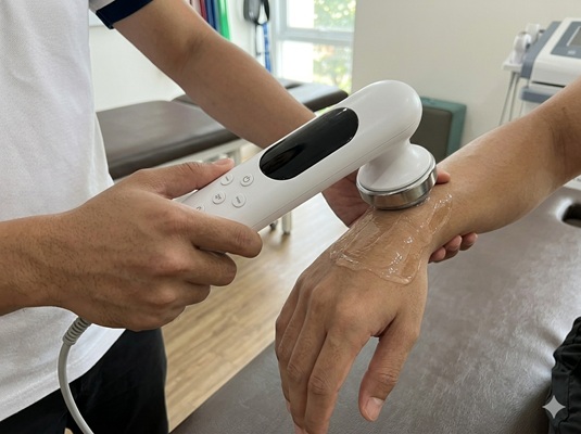 Ultrasound untuk jaringan parut dan perlengketan